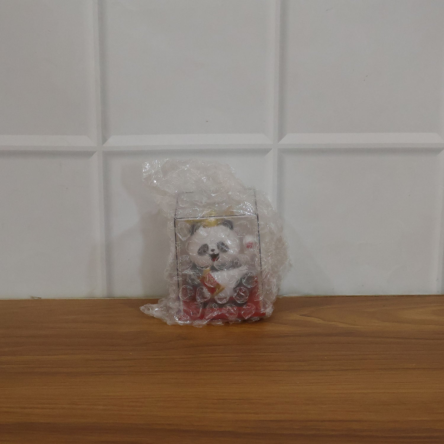 Solar Powered Moving Hand Panda Showpiece (1 Pc)
